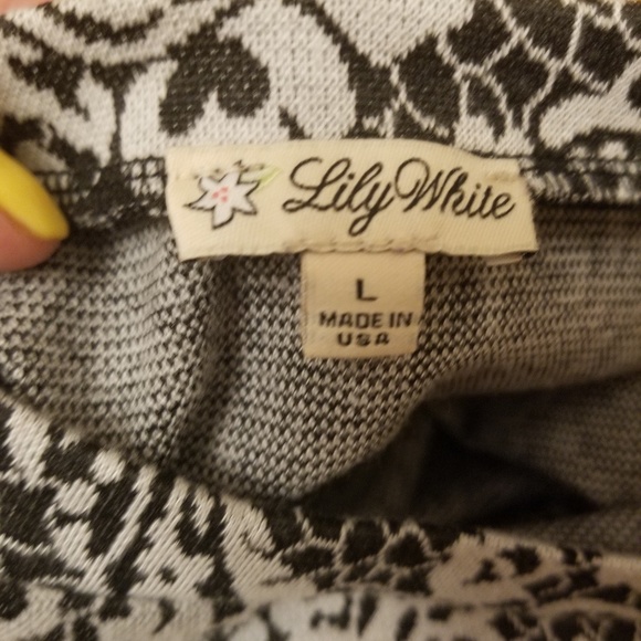 Lily White Gray Floral Long Sleeve Crop Top L - Picture 4 of 5